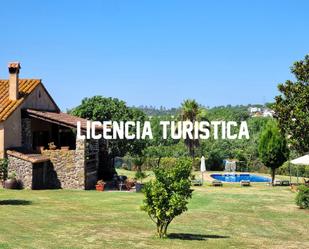 Jardí de Finca rústica en venda en Maçanet de la Selva amb Aire condicionat, Terrassa i Piscina