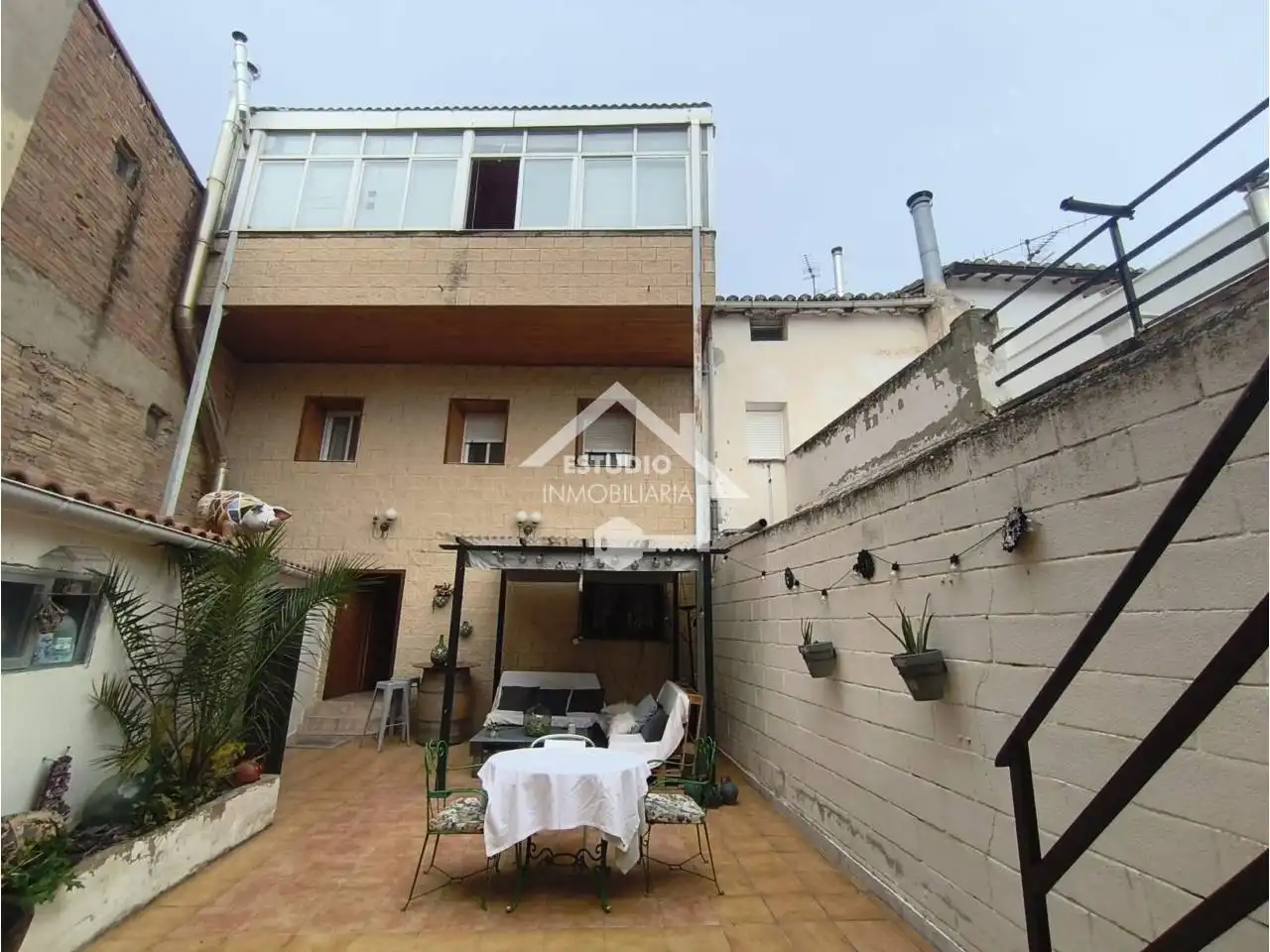 Vista exterior de Casa o xalet en venda en Bañares, La Rioja