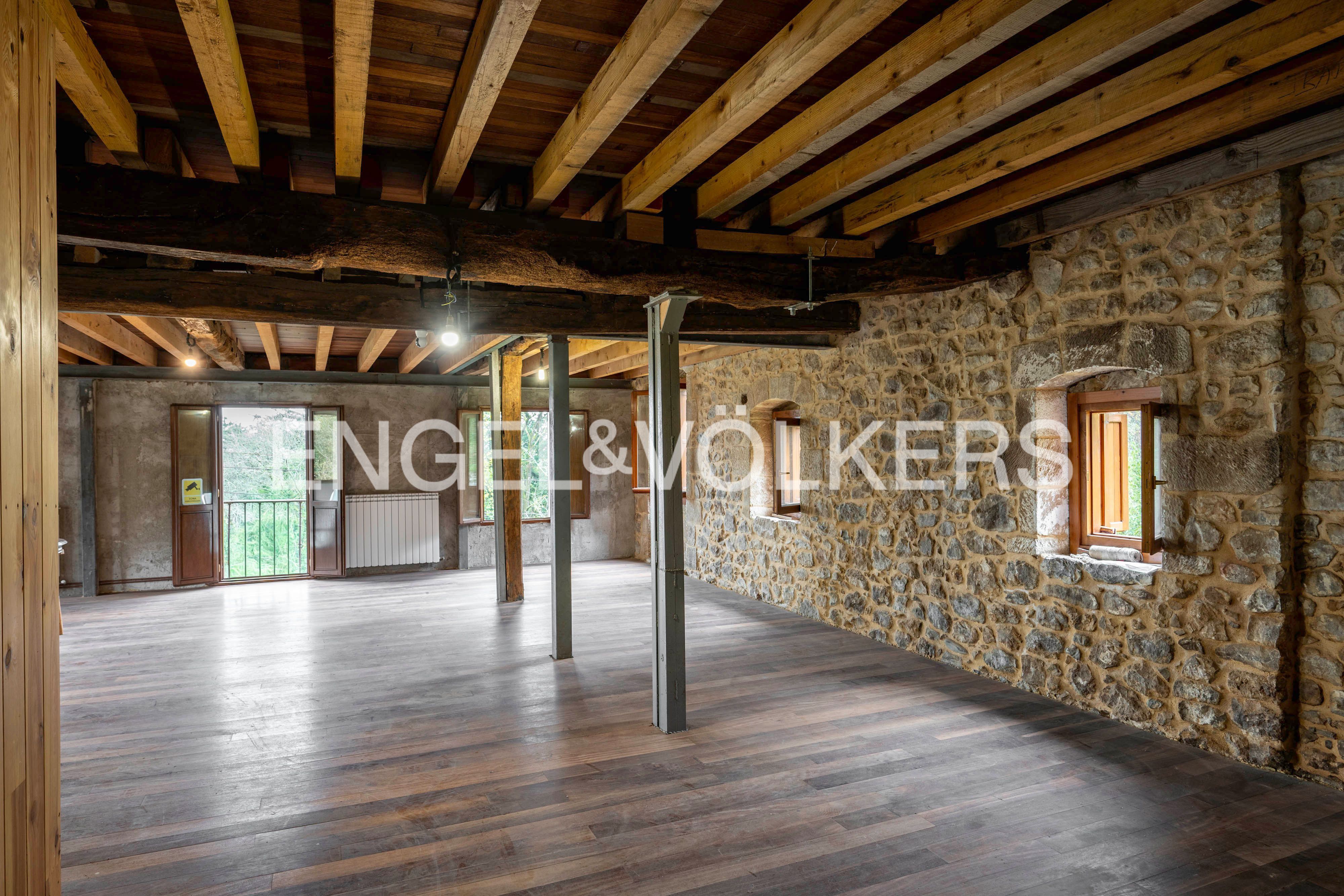 Casa o xalet en venda en Donostia - San Sebastián  amb Calefacció i Balcó