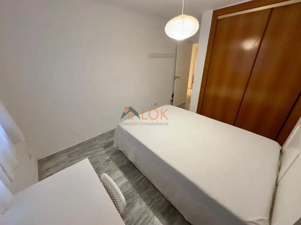 Habitación de Piso en venta en Málaga