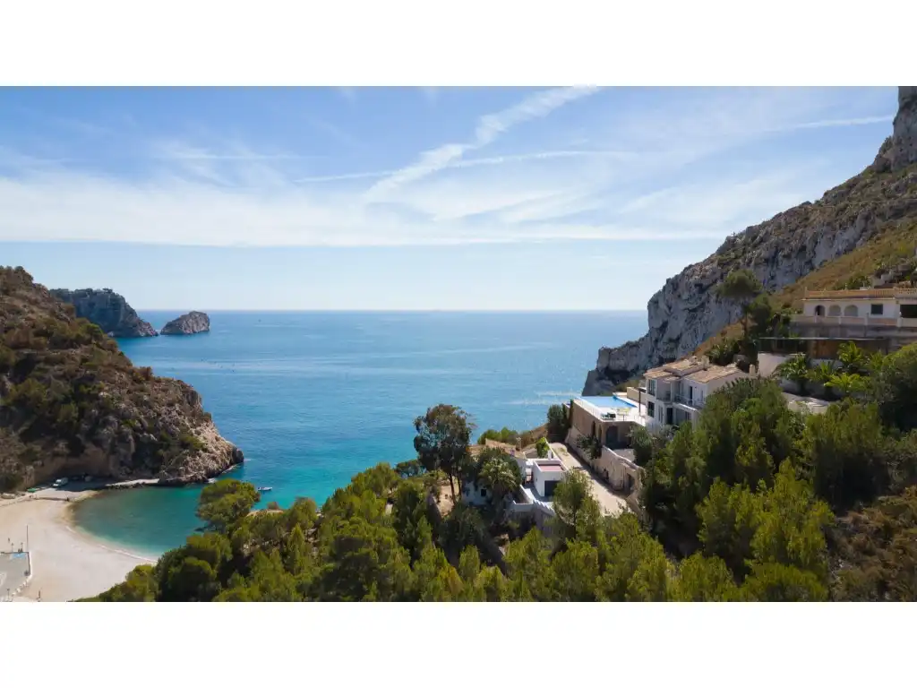Vista exterior de Casa o xalet en venda en Jávea / Xàbia amb Aire condicionat, Jardí privat i Terrassa