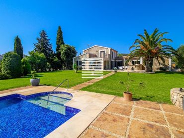 Casa rústica con piscina en venta en Ciutat d'Alcúdia