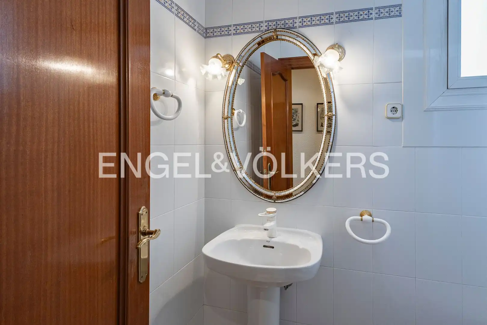 Bathroom of Flat for sale in Barcelona  with Air Conditioner, Heating and Parquet flooring