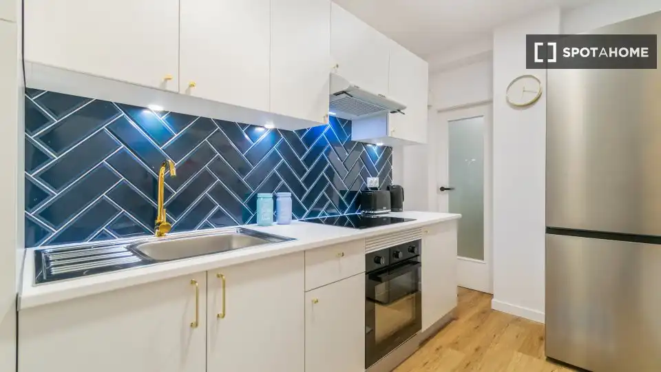 Kitchen of Flat for share in Barcelona  with Air Conditioner, Terrace and Furnished