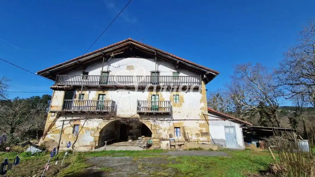 Vista exterior de Finca rústica en venda en Larrabetzu amb Jardí privat i Balcó