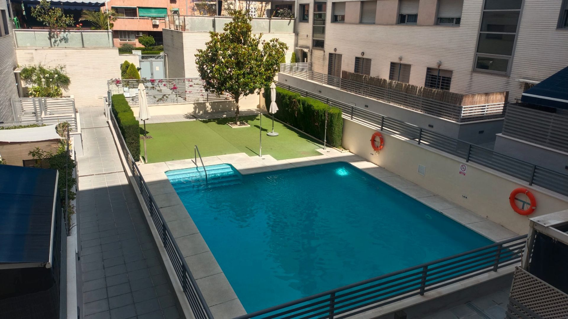Piscina de Pis en venda en  Córdoba Capital amb Aire condicionat, Calefacció i Moblat