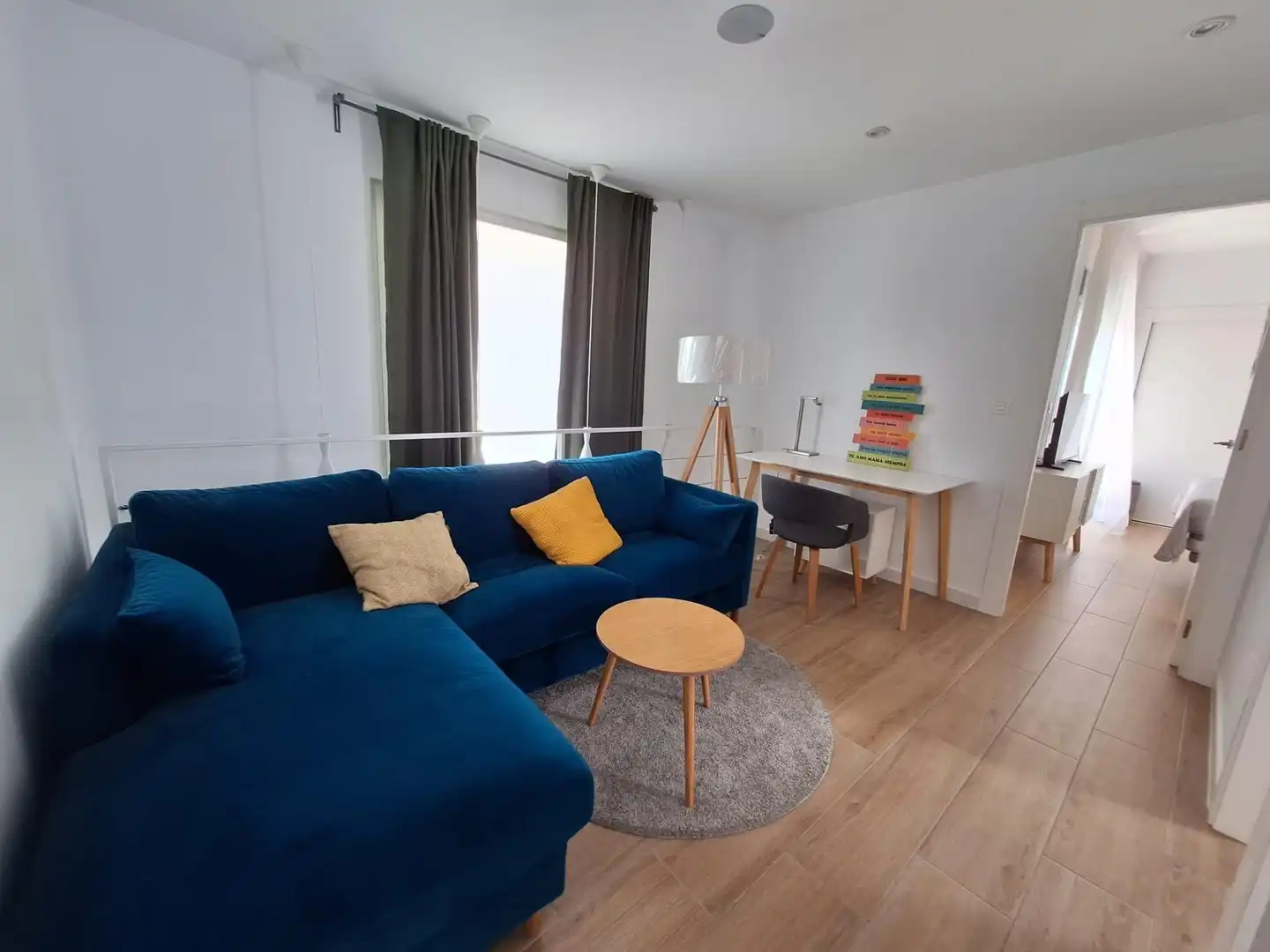 Sala d'estar de Casa o xalet en venda en Torrevieja amb Aire condicionat, Calefacció i Jardí privat