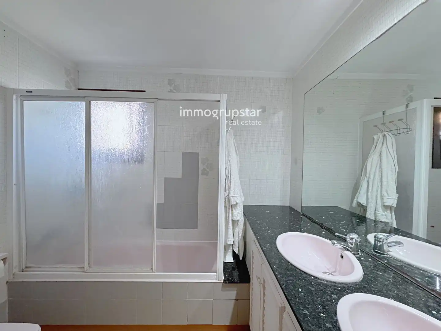 Baño de Casa o chalet en venta en Castell d'Aro, Platja d'Aro i s'Agaró con Aire acondicionado, Calefacción y Terraza