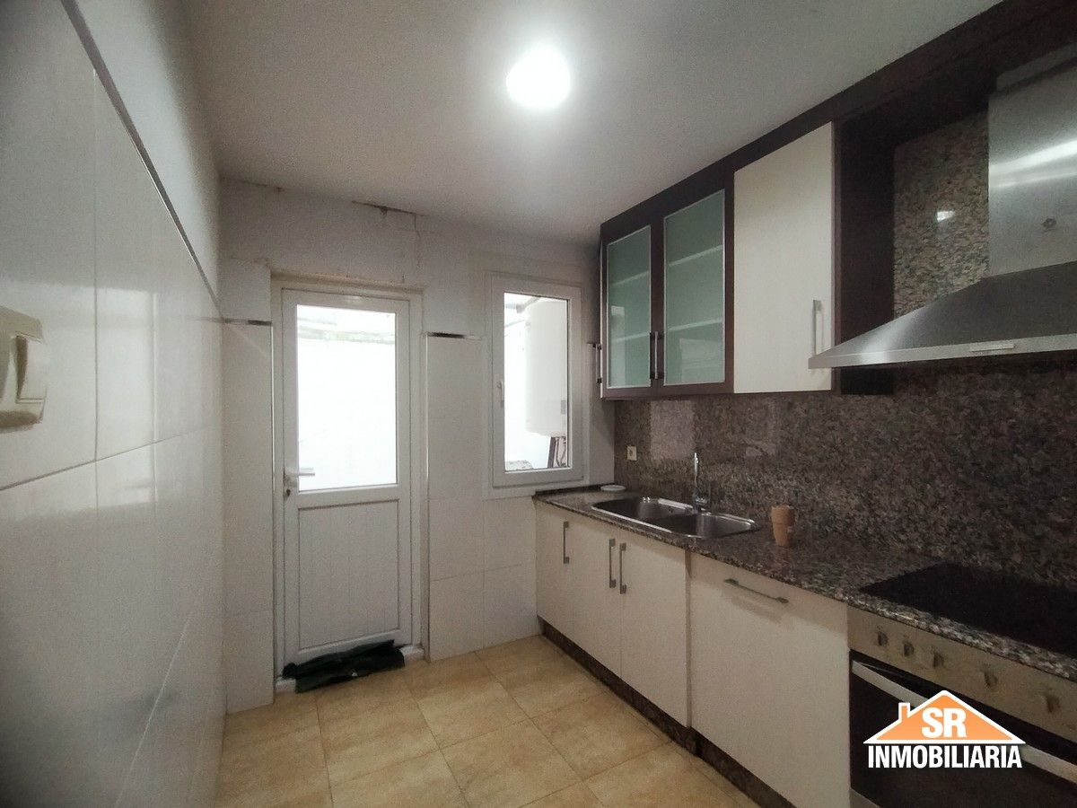 Cuina de Pis de lloguer en A Coruña Capital  amb Parquet i Forn