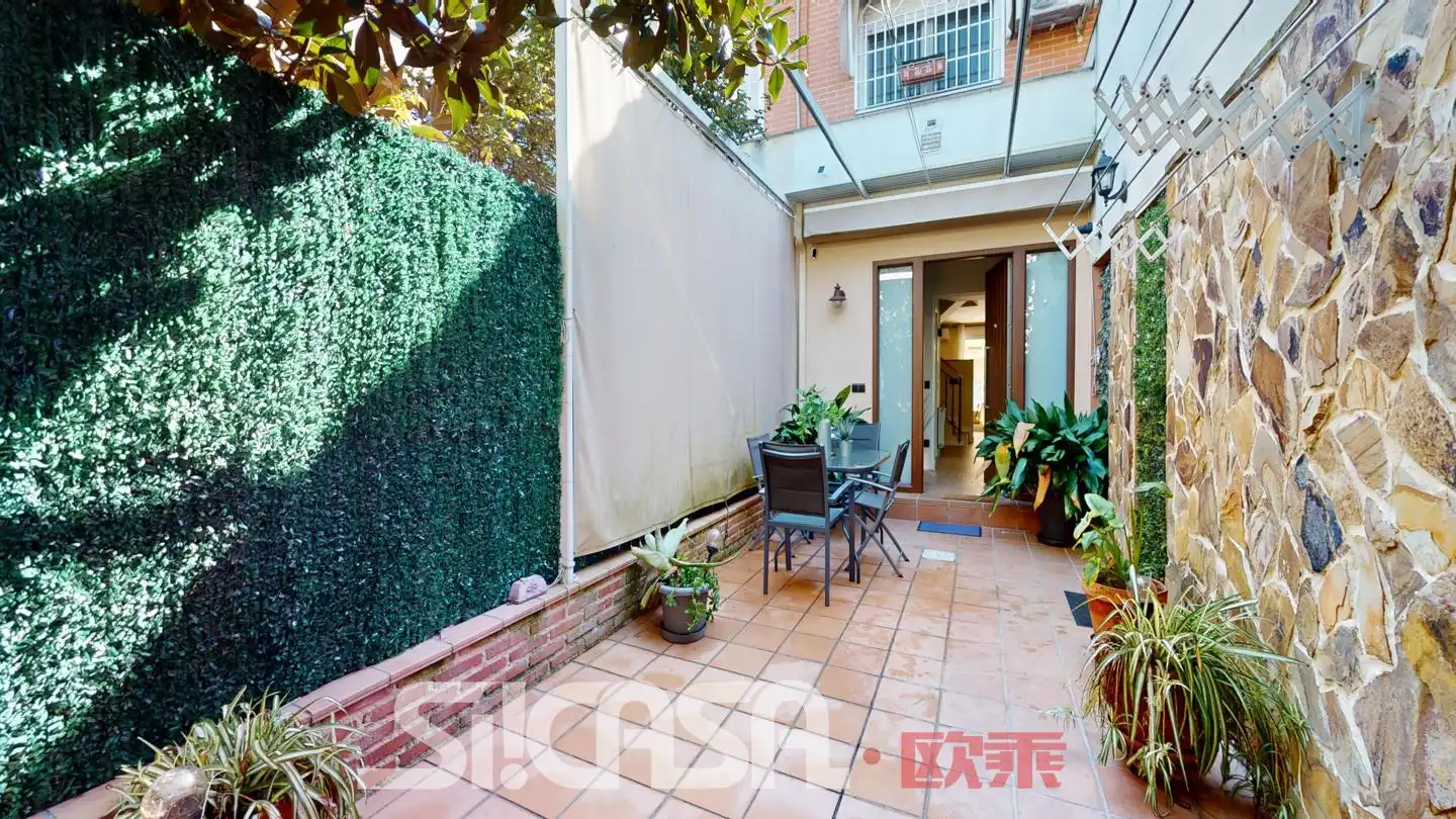 Terraza de Casa adosada en venta en Parla con Aire acondicionado, Calefacción y Terraza