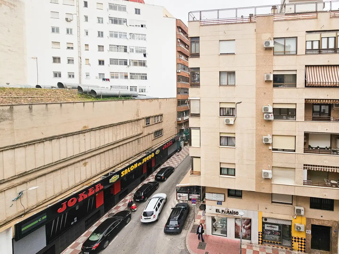 Außenansicht von Wohnung zum Verkauf in Jaén mit Klimaanlage, Heizung und Terrasse