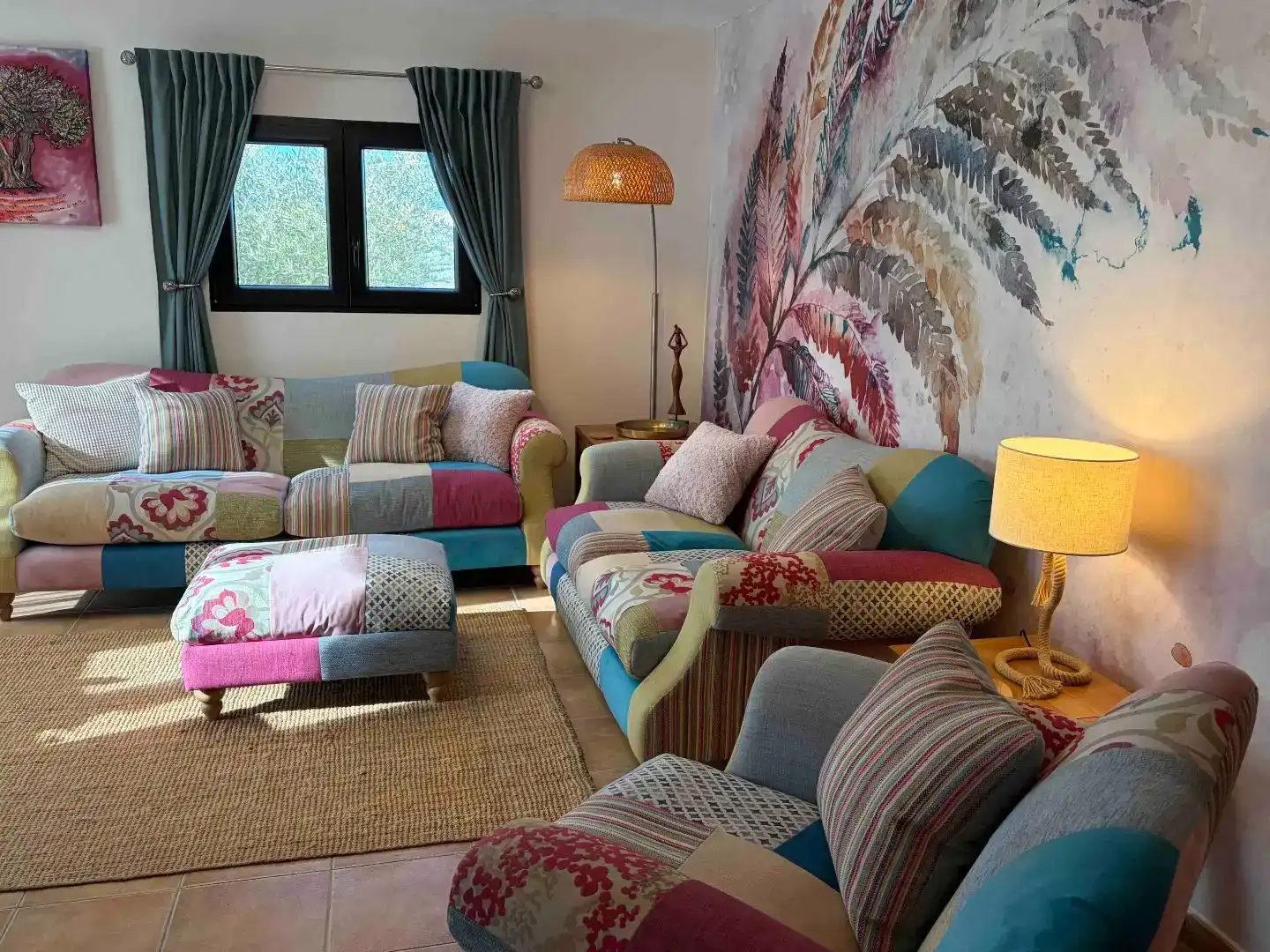 Sala d'estar de Finca rústica en venda en Traiguera amb Jardí privat, Piscina i Moblat