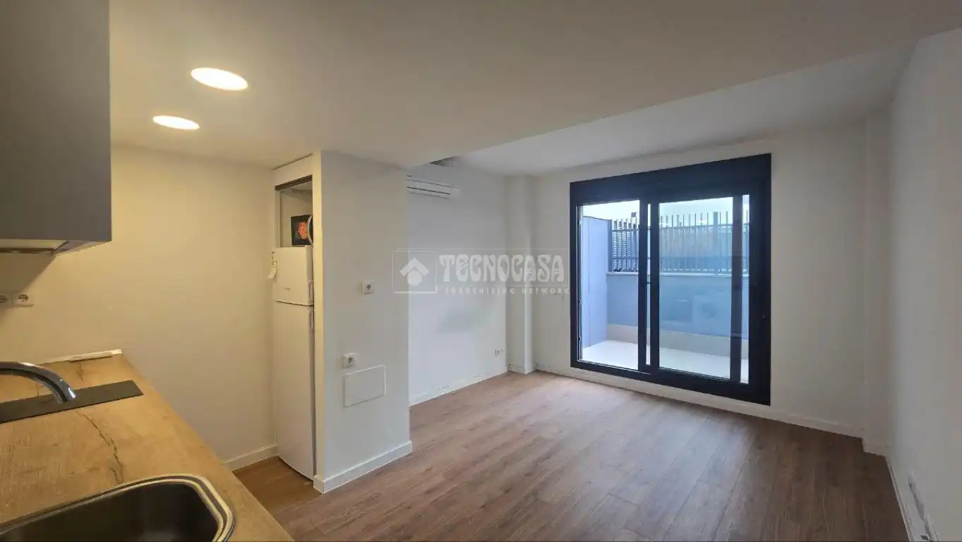 Habitación de Estudio en venta en San Sebastián de los Reyes con Aire acondicionado