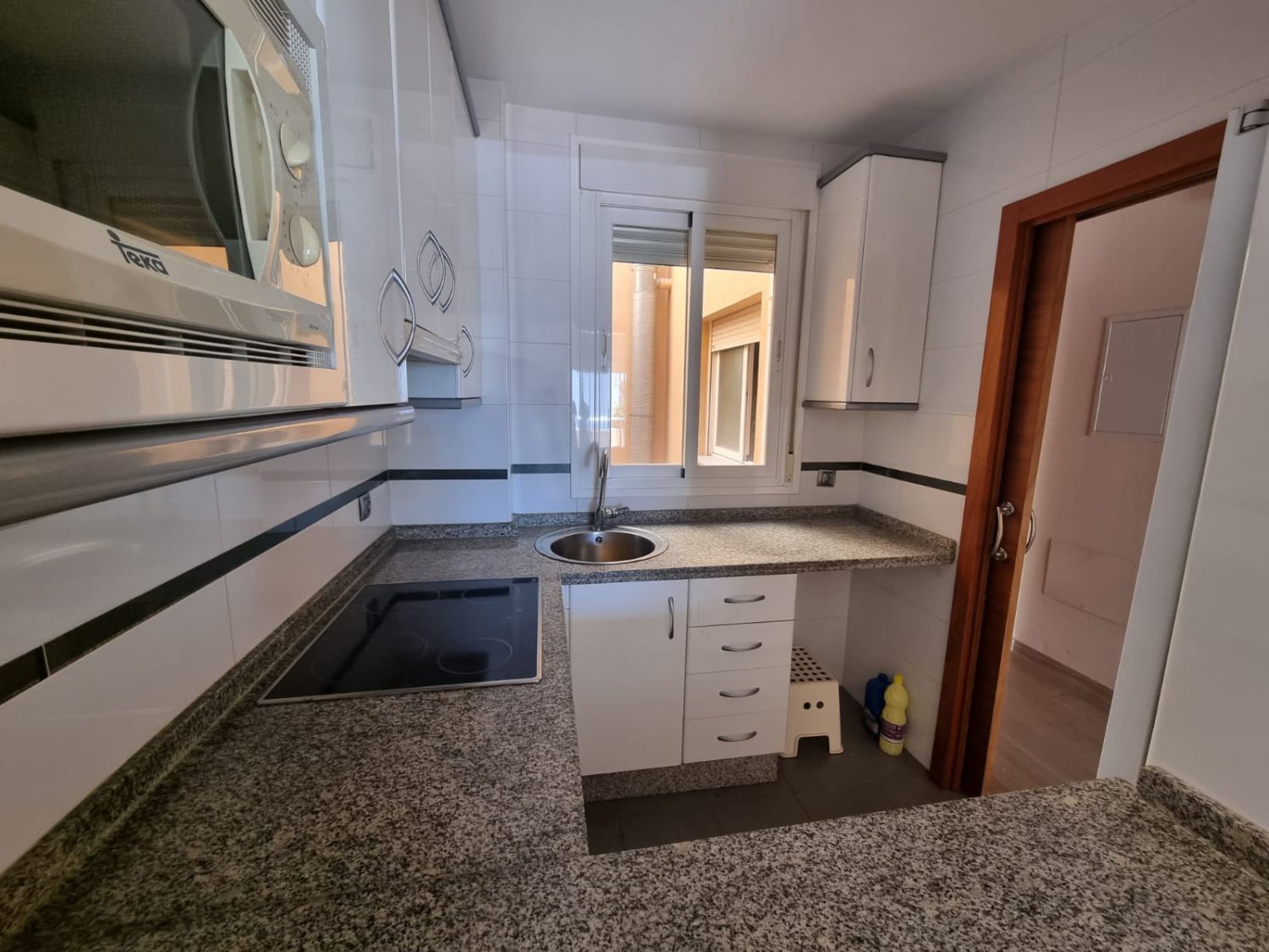 Cocina de Piso en venta en Torremolinos con Aire acondicionado y Terraza