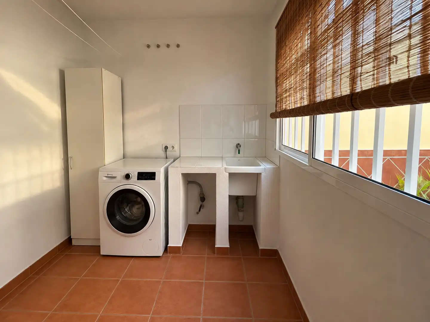 Adossat amb piscina en venda a Calle Coyunda, imagen 4