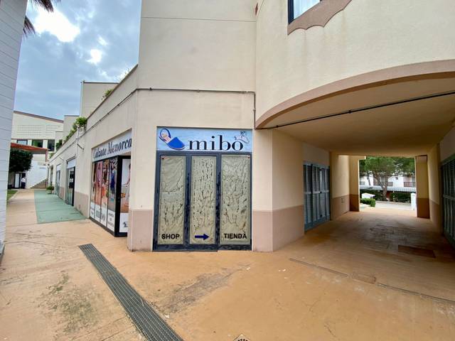 Local comercial en Alquiler en Son Bou - Sant Jaume