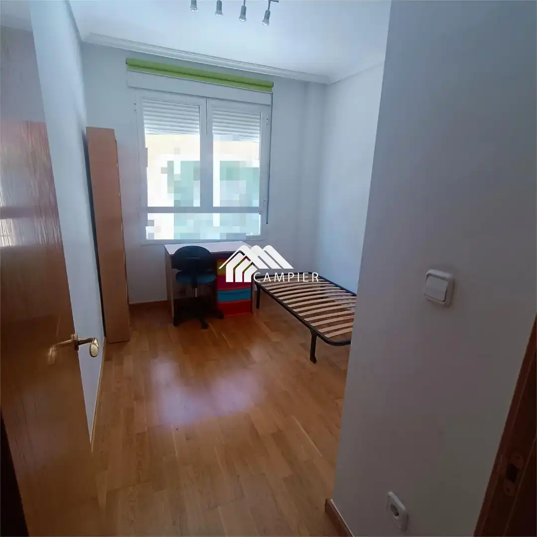 Habitación de Piso en venta en Albacete con Calefacción, Trastero y Amueblado