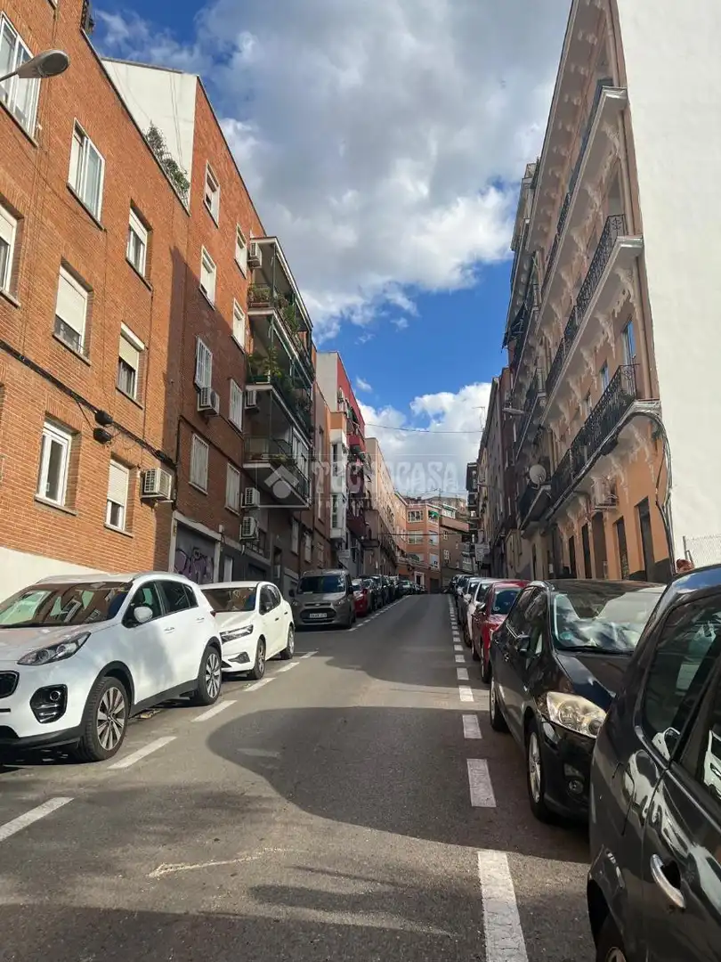 Außenansicht von Wohnung zum Verkauf in Madrid