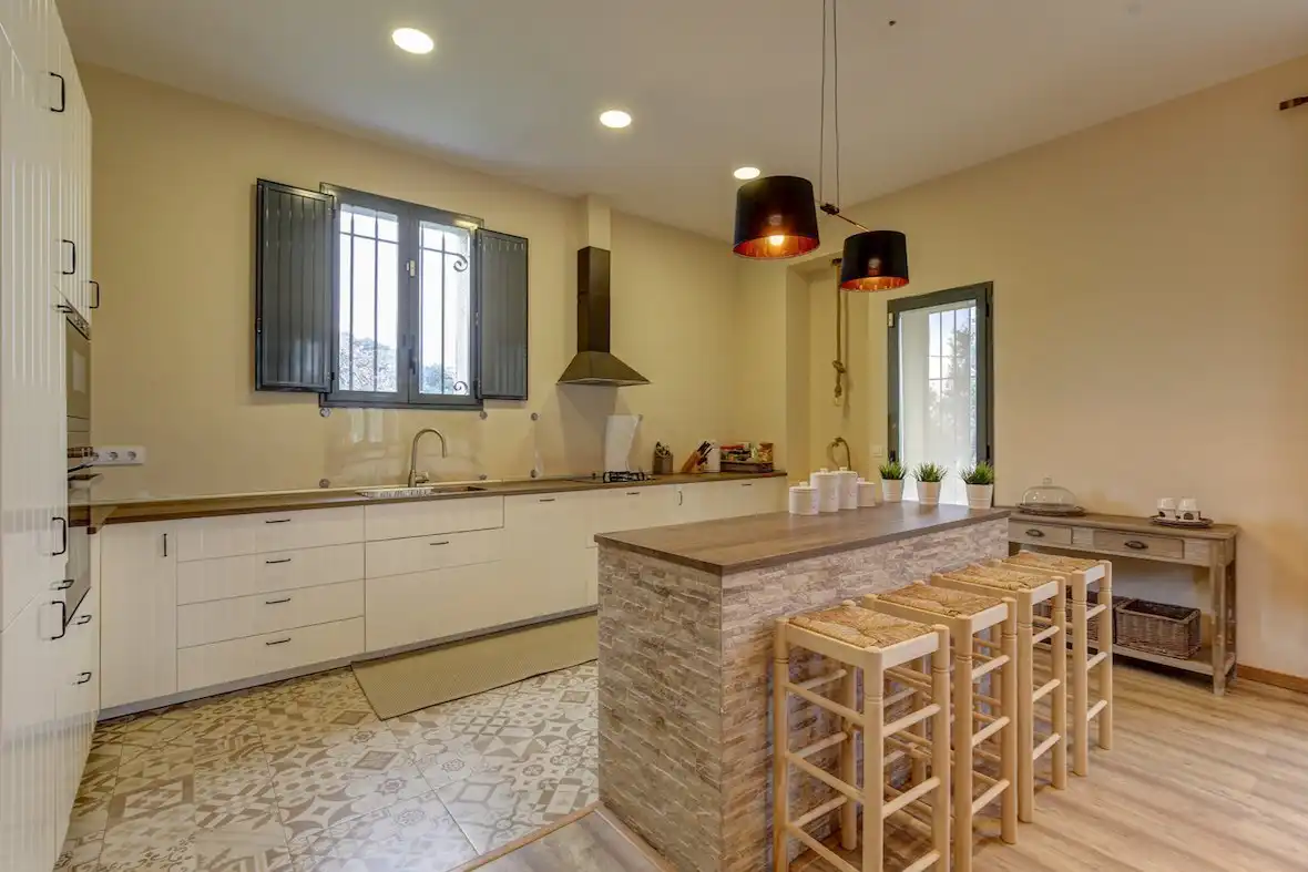 Küche von Country house zum Verkauf in Llinars del Vallès mit Klimaanlage, Heizung und Abstellraum