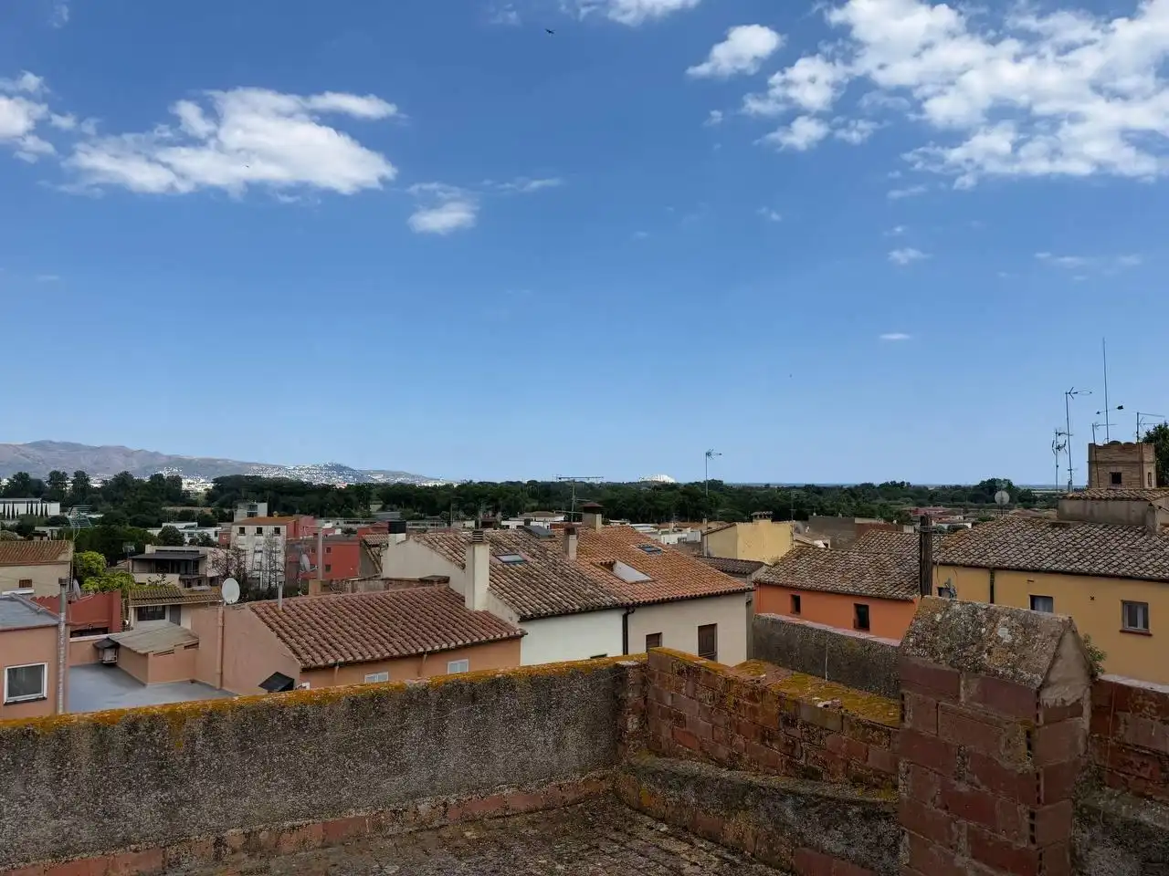 Vista exterior de Edifici en venda en Castelló d'Empúries