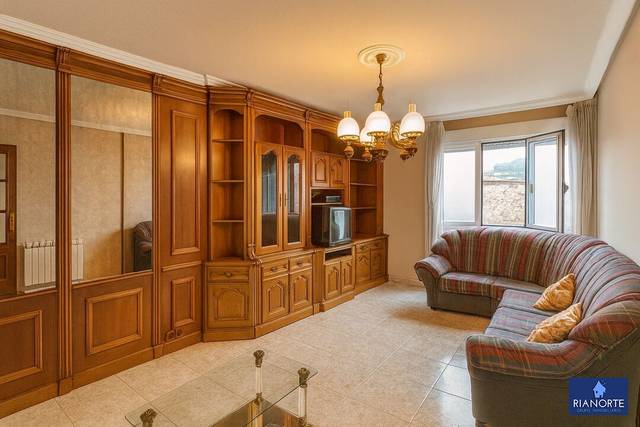 Piso en Venta en Calle González Llanos en Luanco - Aramar - Antromero