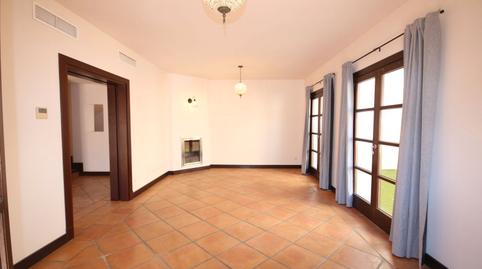 Foto 4 de Casa adosada de lloguer a Avenida de Andalucia, 71, Benahavís pueblo, Málaga