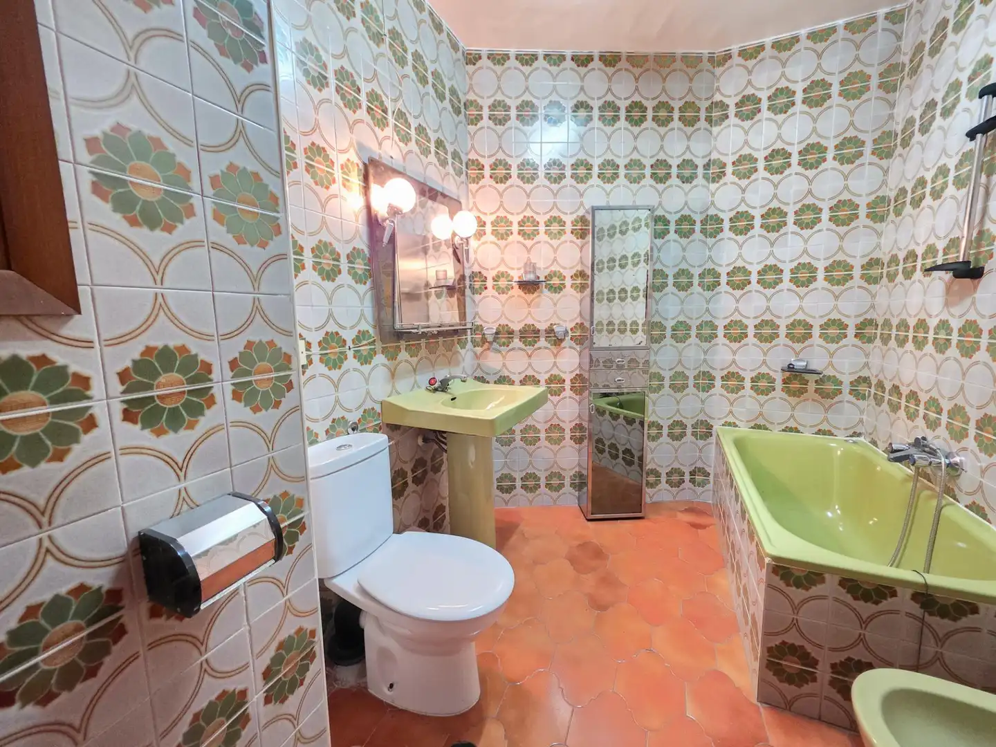 Bathroom of Flat for sale in Jaén  with Terrace