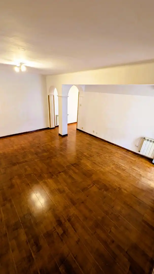 Flat for sale in Calle de Mariano Carderera, 30, Barrio de Delicias