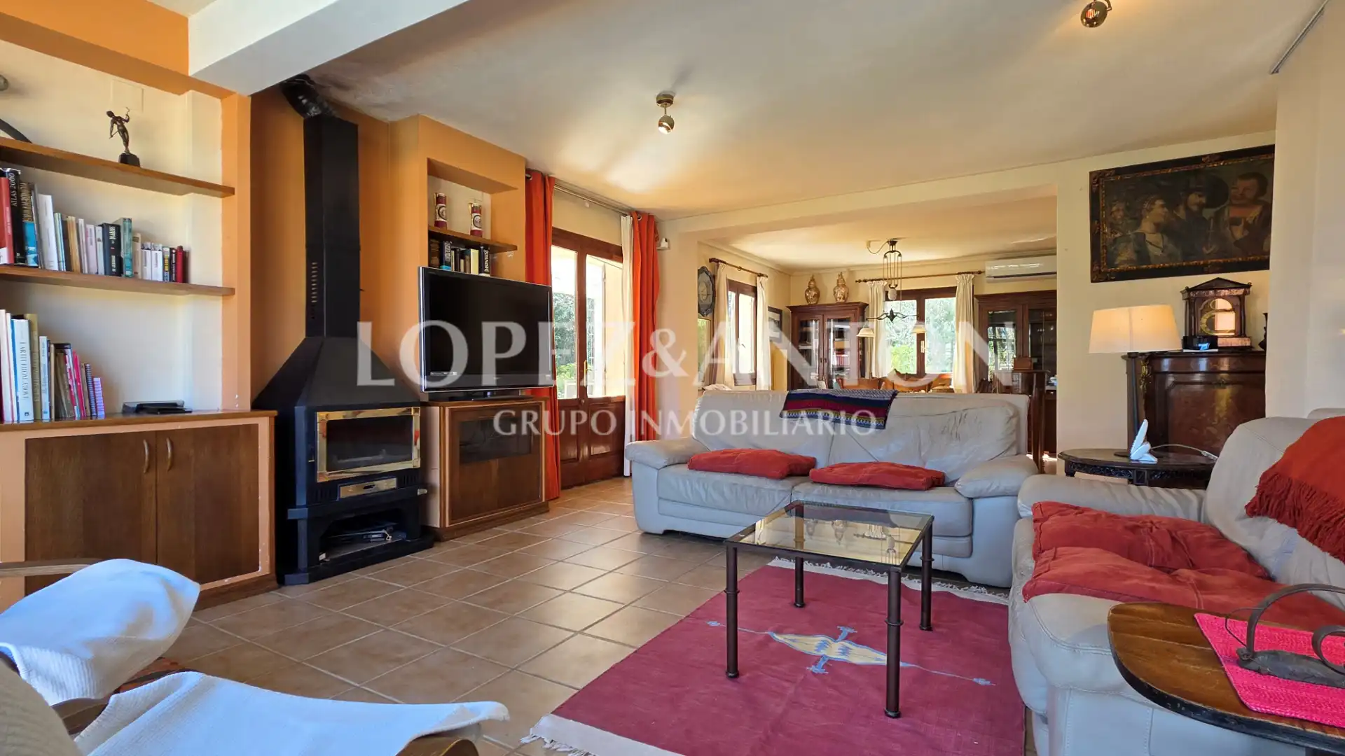 Living room of Houses for sale in L'Eliana  with Air Conditioner, Heating and Private garden