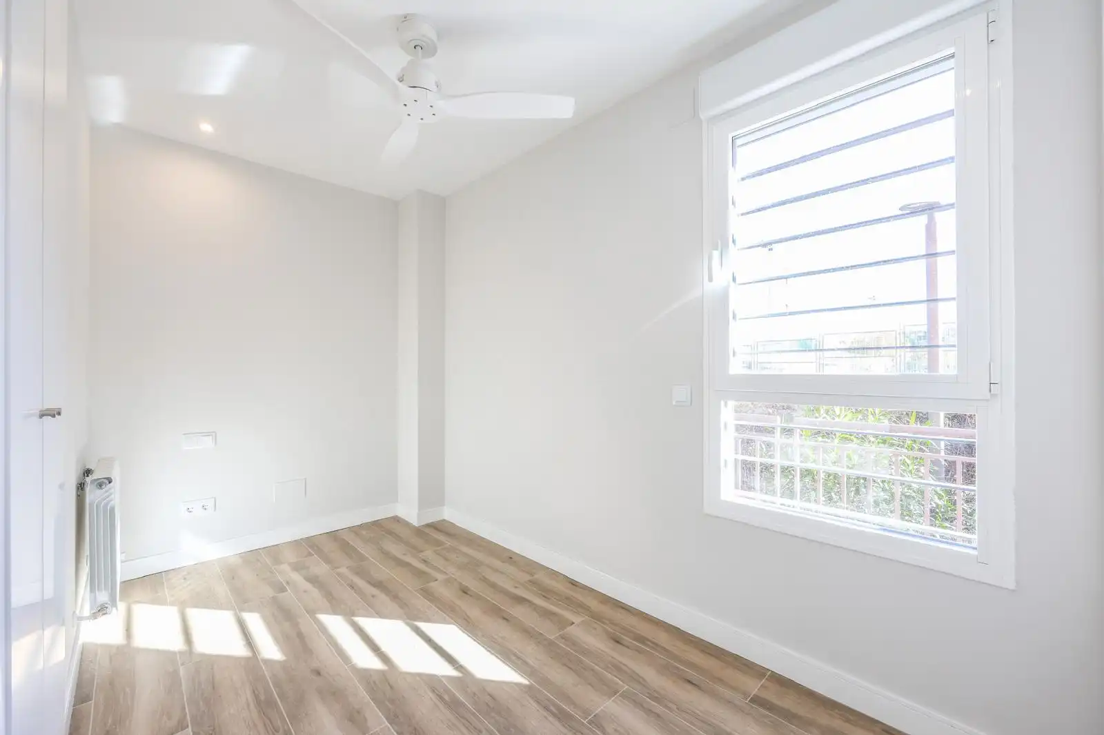 Bedroom of Flat for sale in Madrid  with Heating, Oven and Washing machine