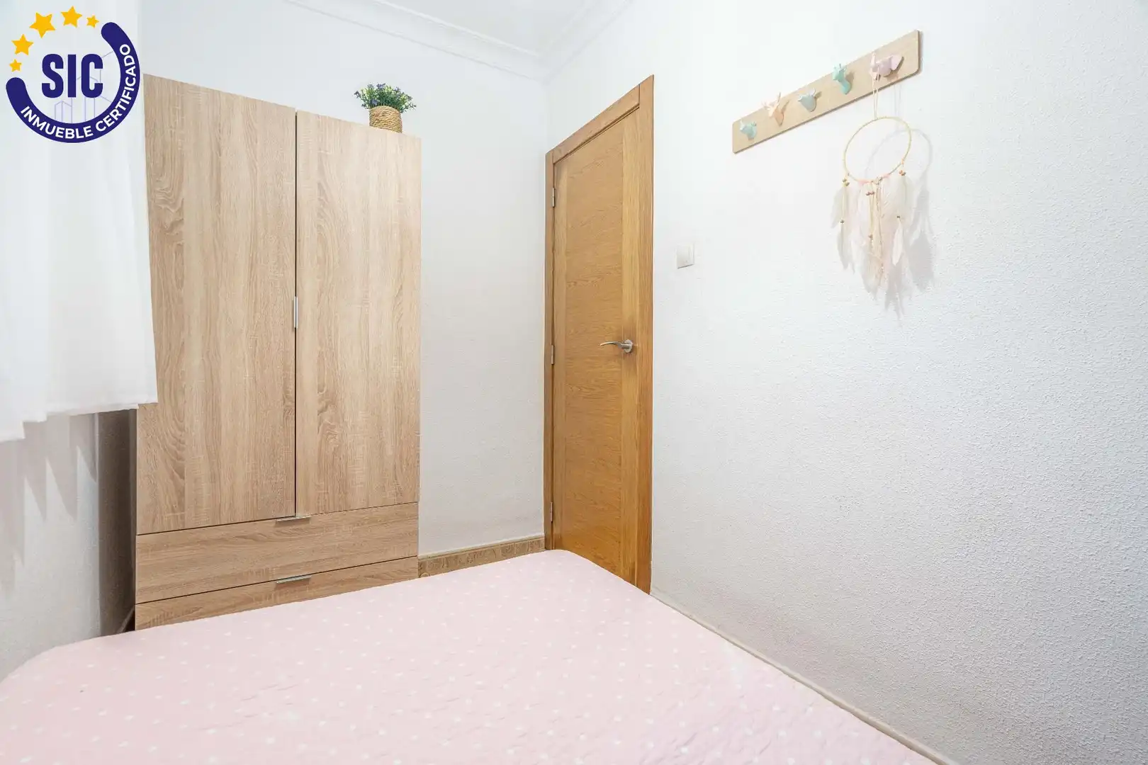 Dormitori de Apartament en venda en Sueca amb Terrassa i Balcó