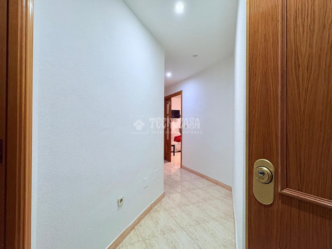 Flat for sale in Pinto  with Air Conditioner, Heating and Terrace