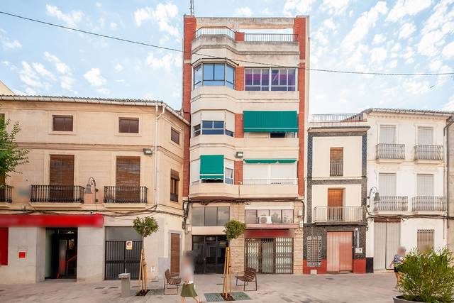 Piso en Venta en Pza de L´Om en Villanueva de Castellón