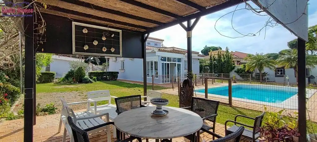 Terrace of Houses for sale in Chiclana de la Frontera  with Air Conditioner, Heating and Private garden