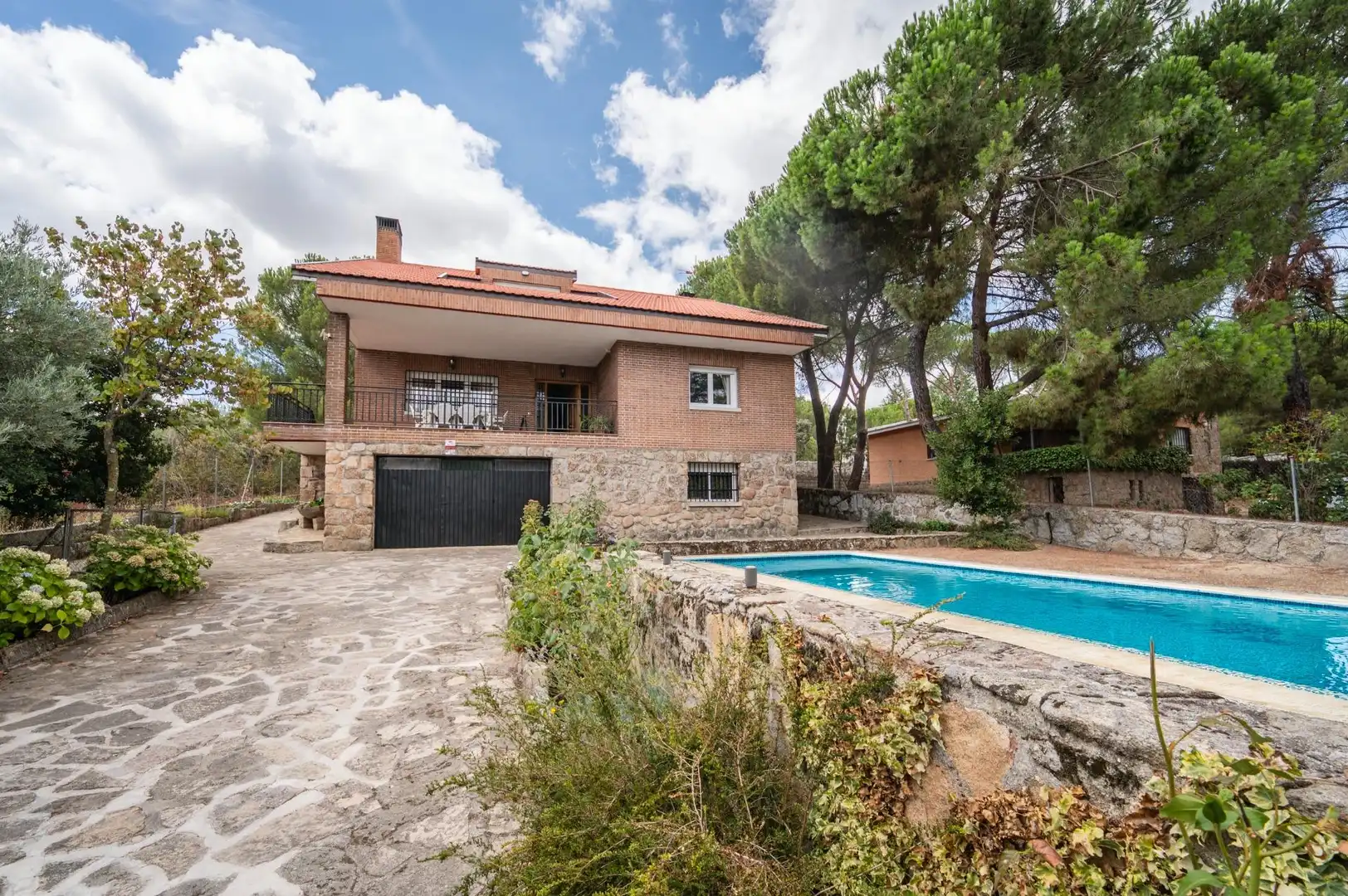 Houses for sale in Casa Amarilla