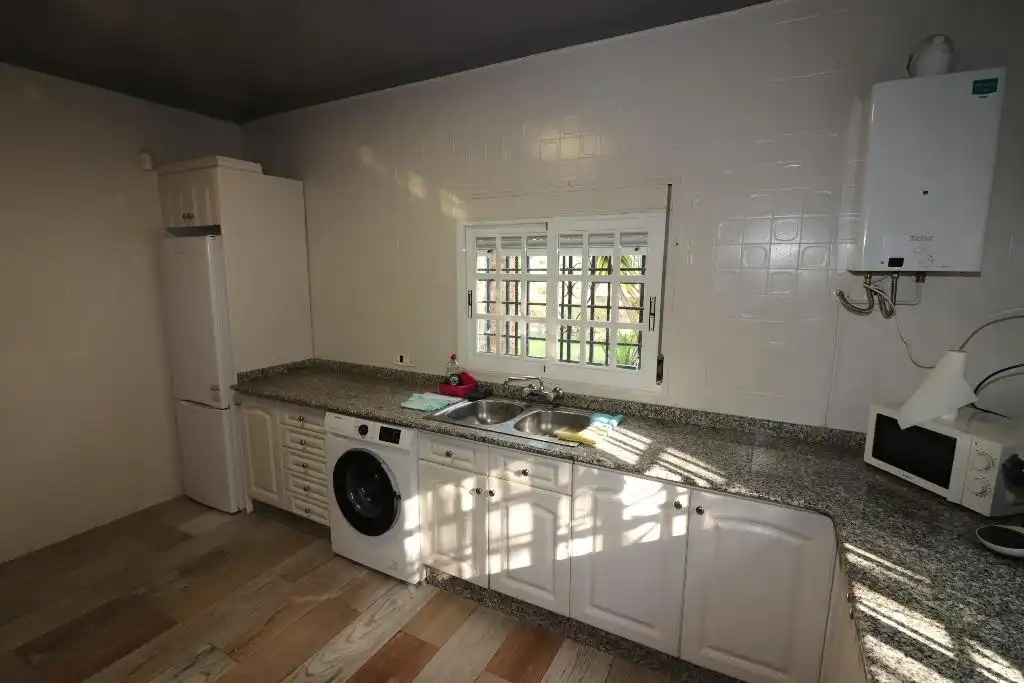 Casa rústica amb piscina en venda a Avinguda Bolot, imagen 25
