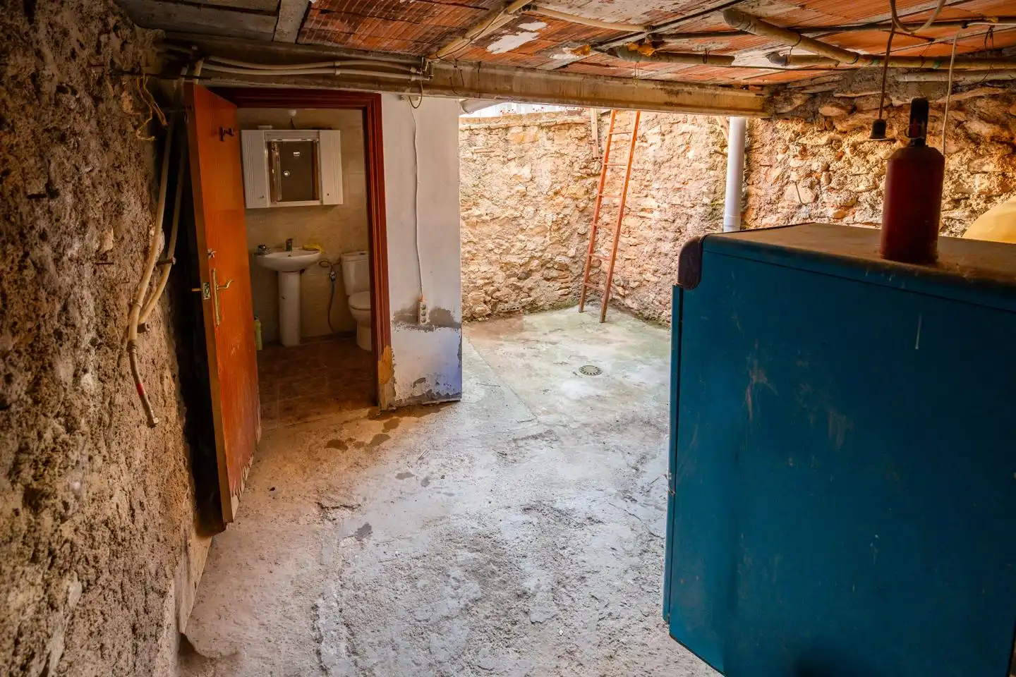 Casa adosada en venta en Paniza con Calefacción y Jardín privado