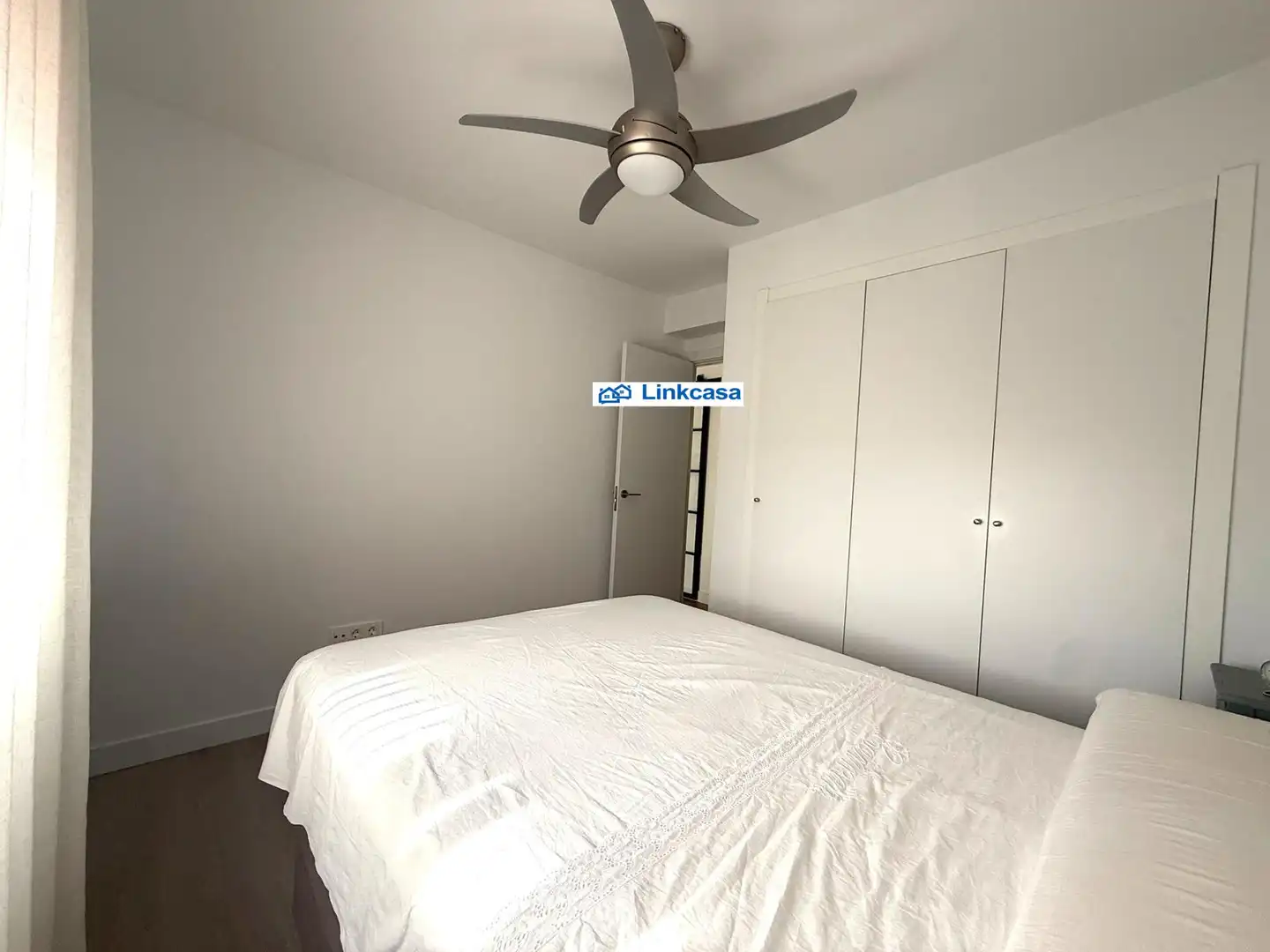 Bedroom of Flat for sale in Madrid  with Air Conditioner, Heating and Terrace