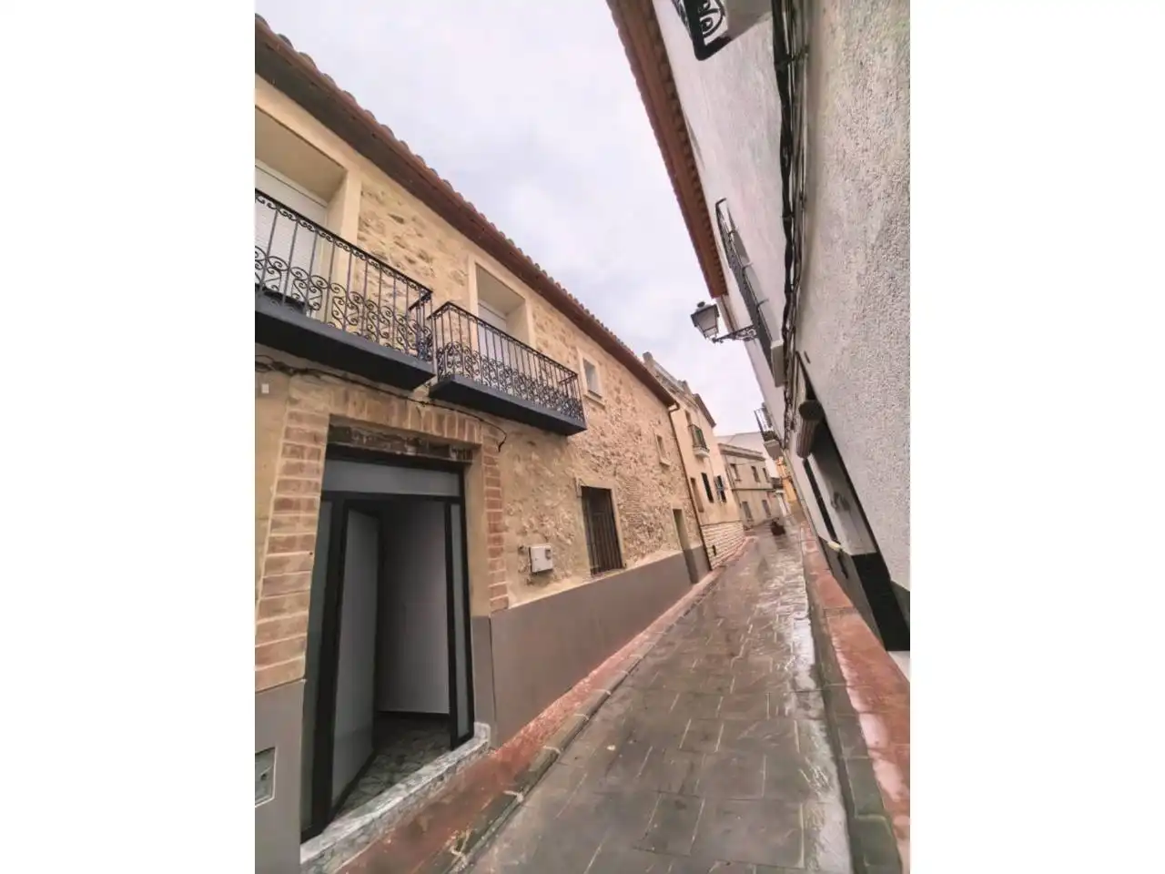 Vista exterior de Casa adosada en venta en Ador con Calefacción, Terraza y Amueblado