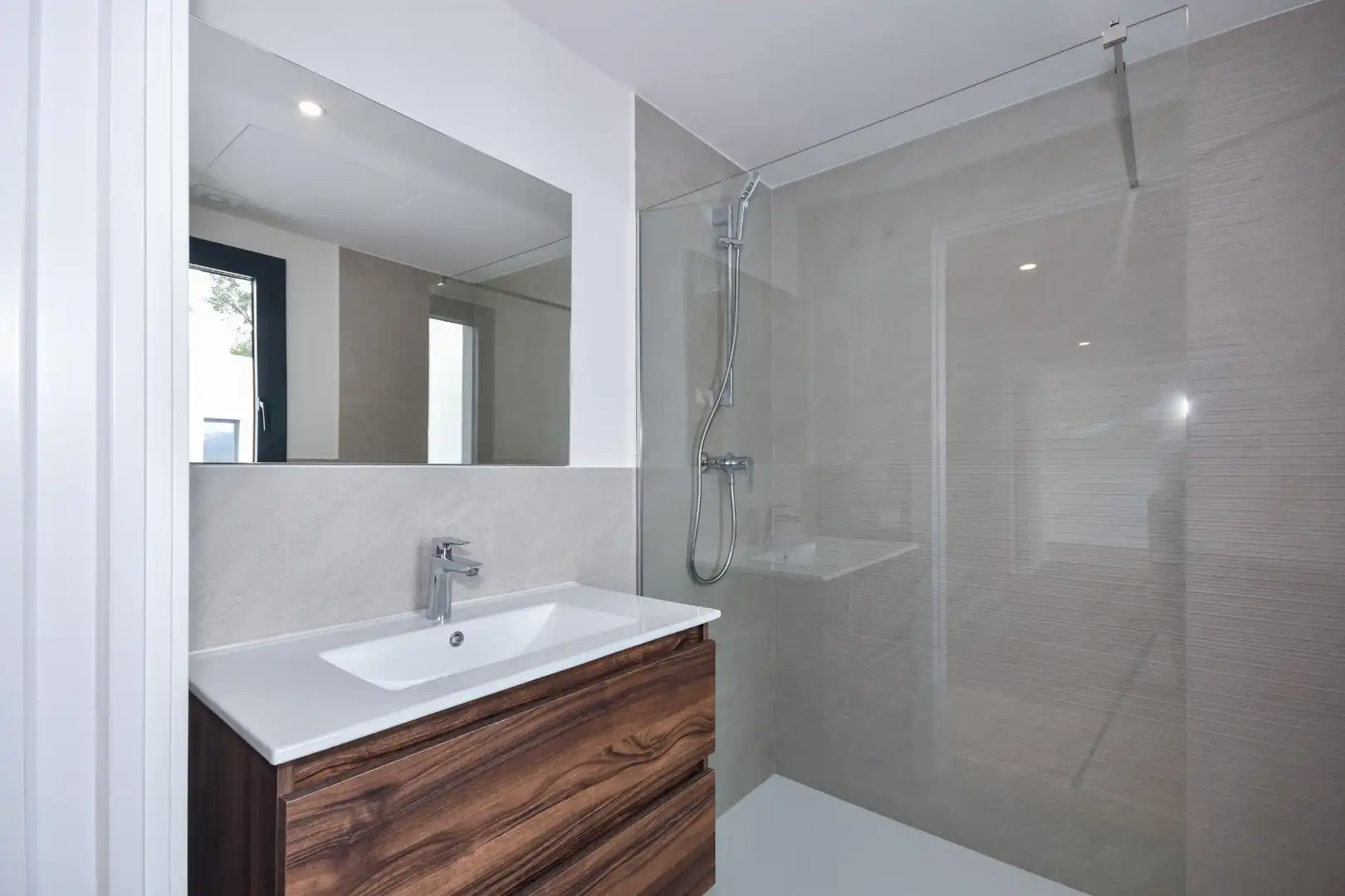 Bathroom of Houses for sale in Rellinars  with Air Conditioner, Heating and Private garden