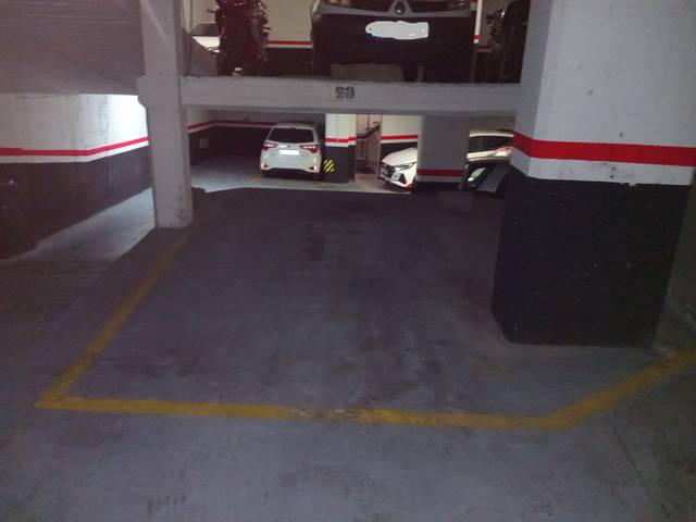 Garaje en Venta en Carrer del Marquès de Sentmenat en Barri de les Corts