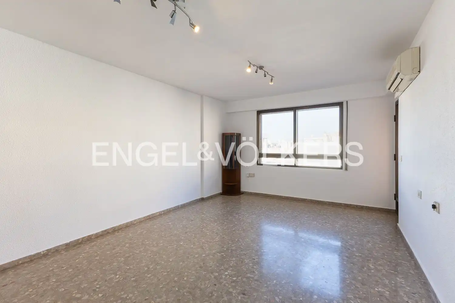 Living room of Flat for rent in Sagunto / Sagunt  with Air Conditioner, Heating and Furnished