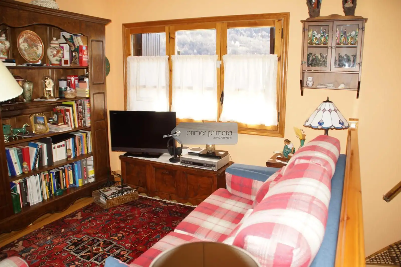 Sala de estar de Casa o chalet en venta en Sahún con Calefacción, Jardín privado y Parquet