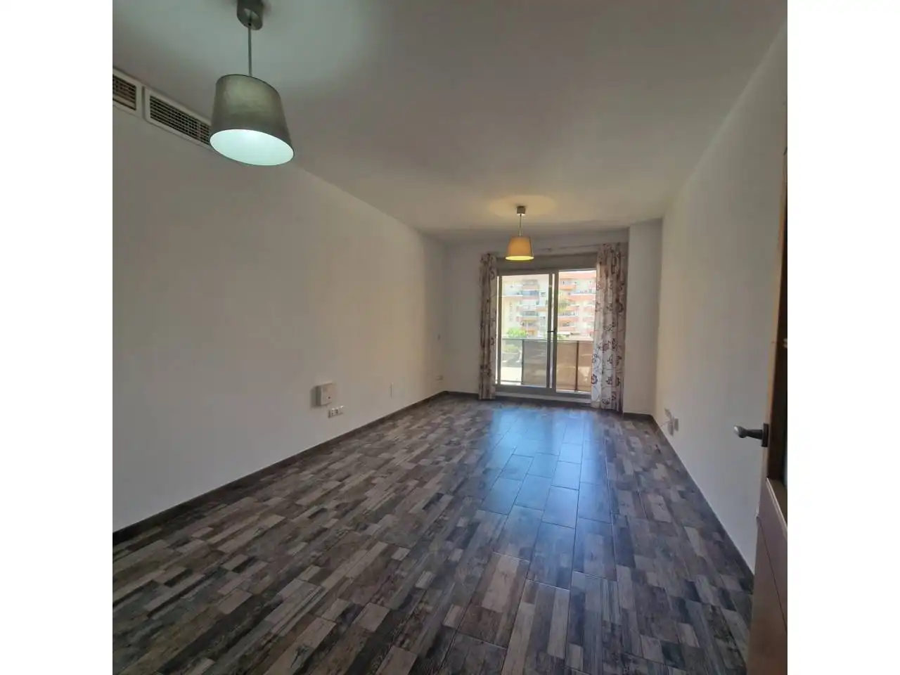 Wohnzimmer von Wohnung zur Miete in Málaga mit Klimaanlage, Heizung und Terrasse