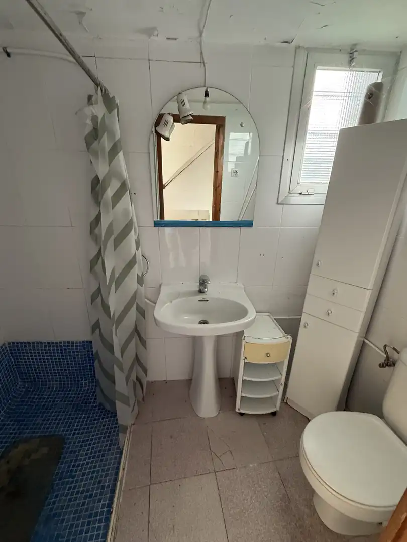 Bany de Casa o xalet en venda en Llíria amb Terrassa
