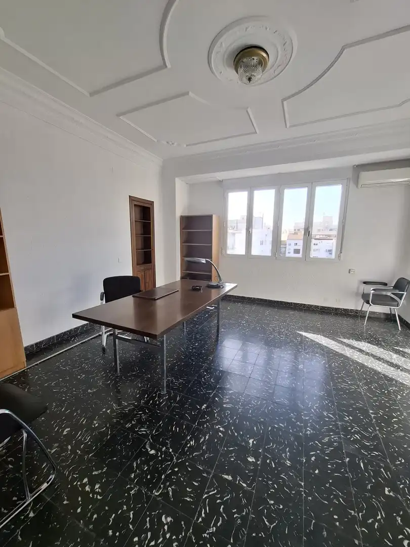 Büro zur Miete in Gran Vía de Ramón y Cajal, Arrancapins