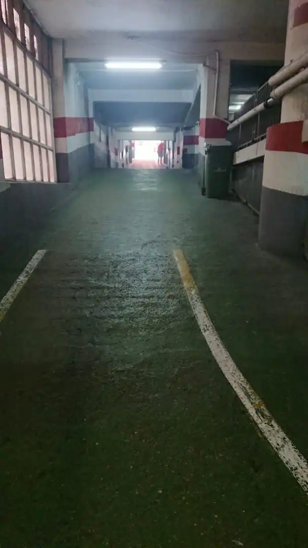 Garage for sale in Zaragoza