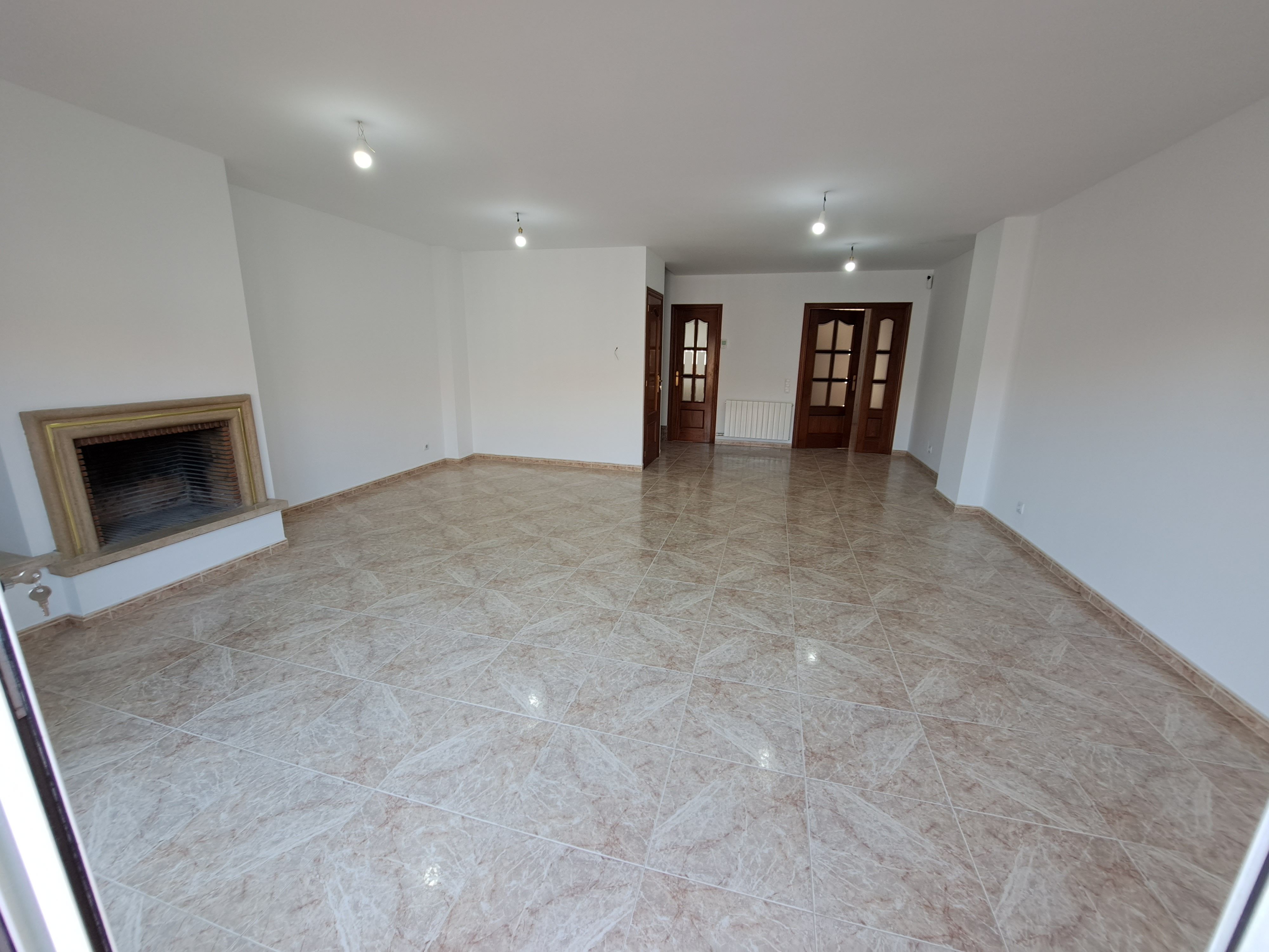 Single-family semi-detached to rent in Carrer Montjuïc, Vista Alegre