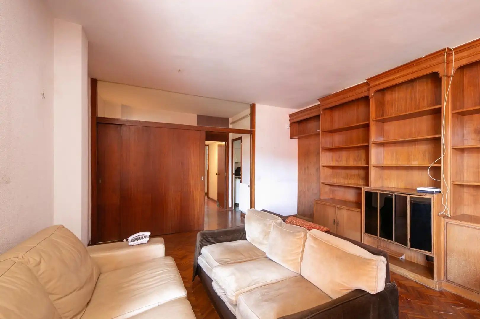 Sala de estar de Piso en venta en Barcelona con Calefacción, Parquet y Terraza