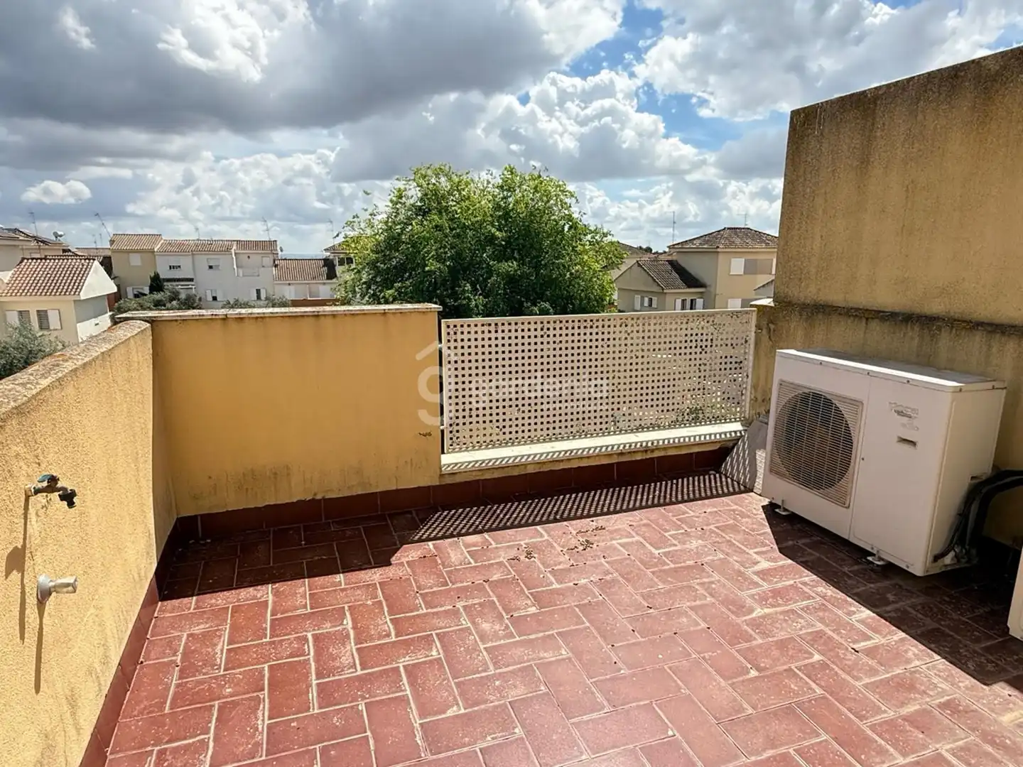 Terraza de Casa adosada en venta en Castilleja de la Cuesta con Aire acondicionado y Terraza
